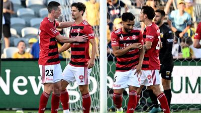 Wanderers cruise past Mariners, into ALM top six