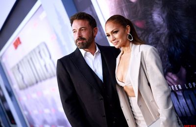 Jennifer Lopez and Ben Affleck officially declared single