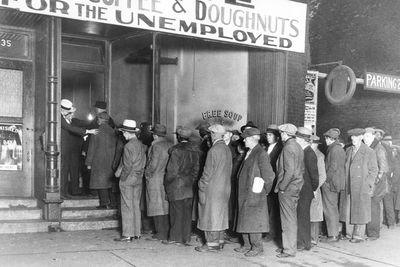 Economists warn of imminent recession