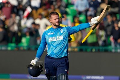 Ben Duckett hits superb 165 as record-breaking England set Australia 352 target