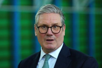 Starmer tells Zelensky he will press case for safeguards with Trump