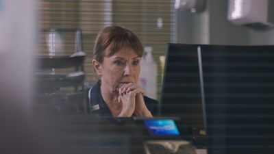 Exclusive: Melanie Hill reacts to tonight's shocking death in Casualty 'Siobhan is heartbroken'