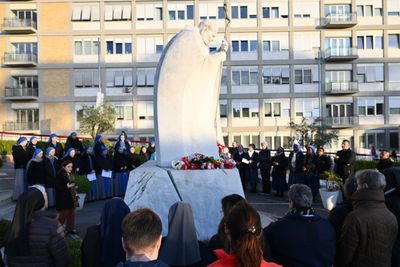 Pope Francis in Critical Condition Following Respiratory Crisis, Vatican Says