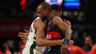 Khris Middleton Had Honest, Four-Word Message to Sum Up Trade From Bucks to Wizards