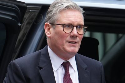 Starmer to condemn Farage’s ‘dangerous right-wing politics’ as Reform UK surges in the polls