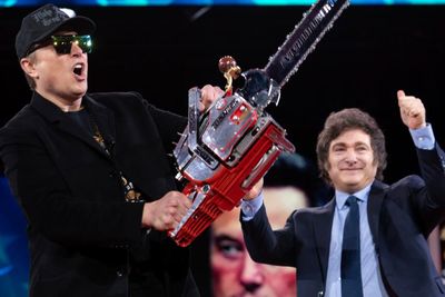 Chain, chain, chain: political theatre confirms Elon Musk’s Maga hero status at jubilant CPAC