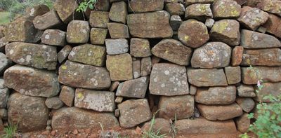 Ancient stone walls and power: what data science tools can reveal in African archaeology