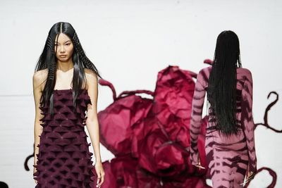 Chet Lo brings knitted evening wear to the runway