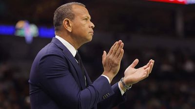 Alex Rodriguez Buries Half-Court Shot to Win $10,000 for Bucknell Student