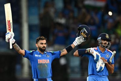 Champions Trophy: Virat Kohli pushes India towards semi-finals with Pakistan on brink of exit