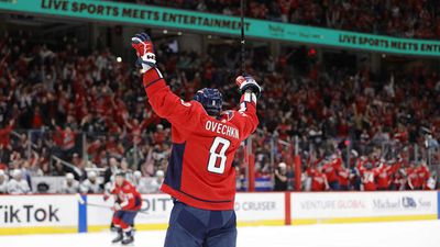 Alex Ovechkin Celebrated With His Son Immediately After Scoring Goal No. 880 vs. Oilers