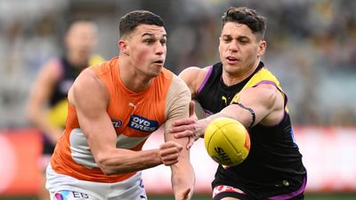 Giants young gun rejects rival's huge offer to recommit