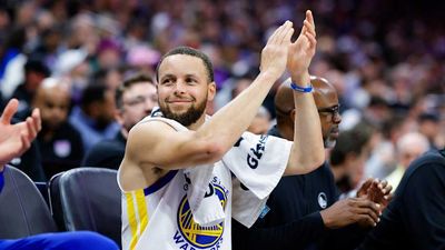 Steph Curry Claps Back at Mavericks With His Iconic 'Night Night' Celebration