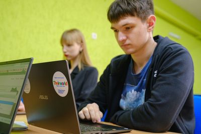 Sarah Brown’s charity sends laptops to Ukraine to help senior pupils sit exam