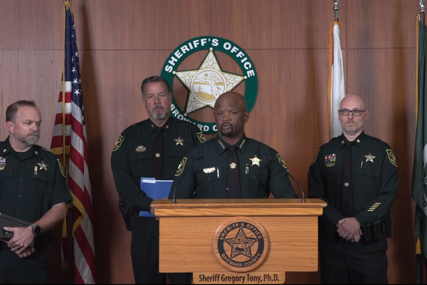 Florida sheriff puts seven cops on leave after bungled domestic violence response ends in triple homicide: ‘P*** poor’