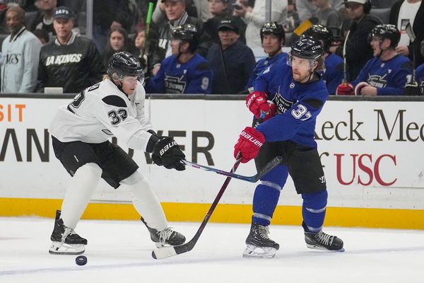 Bieber, Roenick among those who skate in hockey benefit for LA fire relief fund