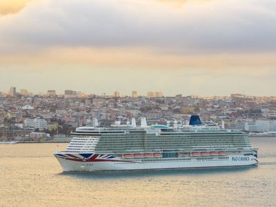 P&O Cruise passengers ‘dropping like flies’ from suspected norovirus outbreak