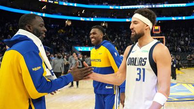 Klay Thompson Had Classy Move for Ex-Teammate After Mavs’ Blowout Loss to Warriors