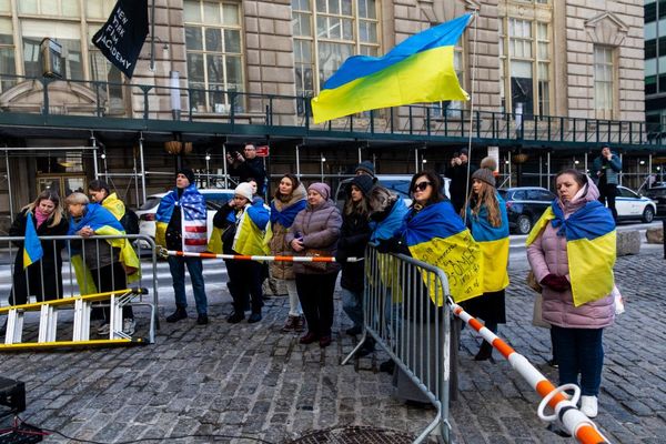 Ukrainians in New York commemorate three years since Russia’s invasion