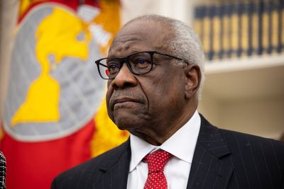 Clarence Thomas wants to ‘explicitly overturn’ protections against protest-free zones at abortion clinics