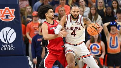 Auburn Holds No. 1, Bluebloods Fall from Top 25