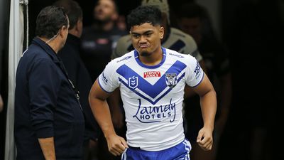 Oloapu in NRL limbo after release from Bulldogs