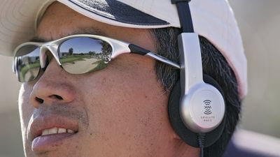 Can You Wear Headphones On The Golf Course?