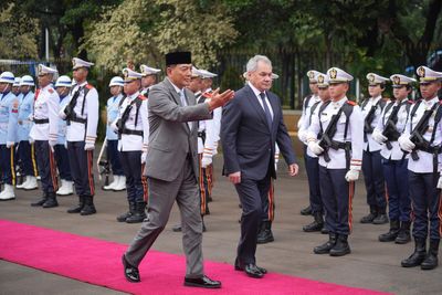 Russia and Indonesia hold talks to strengthen ties on defense and security