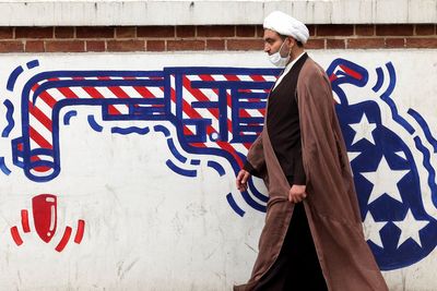 US imposes new sanctions on Chinese and Indian firms to ‘target Iran’s oil supply chain’