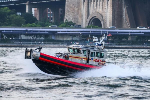 Three dead in New York boat sinking as search called off for missing person