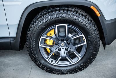 Rivian's Rough Patch: Is the Dip a Doorway to Long-Term Gains?