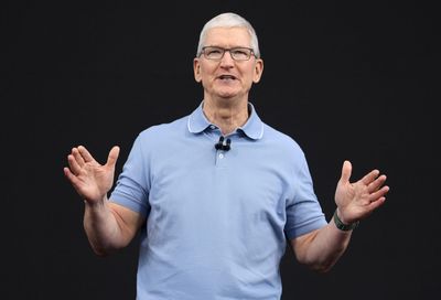 Apple plans to hire 20,000 workers over the next four years but faces competition for AI talent