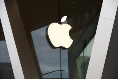 Apple Shareholders Expected To Reject Diversity Program Scrutiny