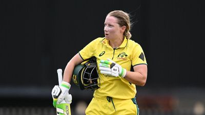 Healy out of NZ tour, but backed to play in World Cup