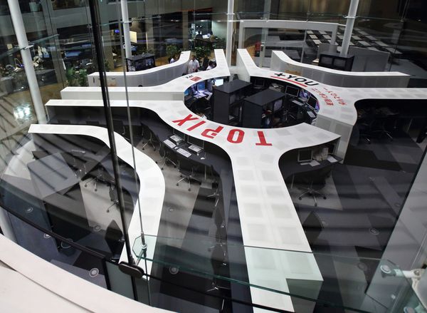 S&P 500 Rises to Near Record After Yellen as Treasuries Retreat