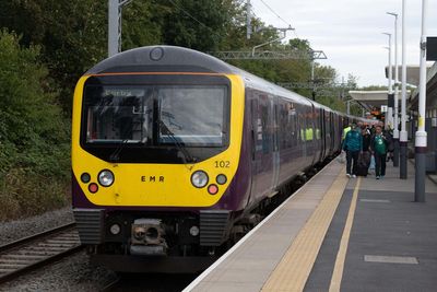 Location of train passengers to be tracked in ticketing trial