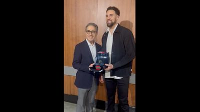 Klay Thompson Gives Special Championship Gift to Surgeon Who Repaired His Achilles