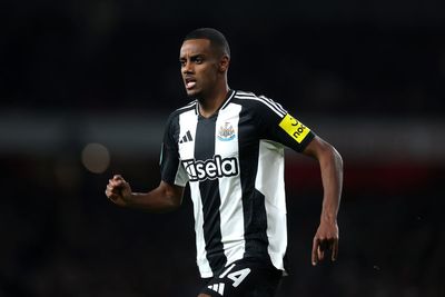 Newcastle confirm Alexander Isak injury latest as striker misses Liverpool game