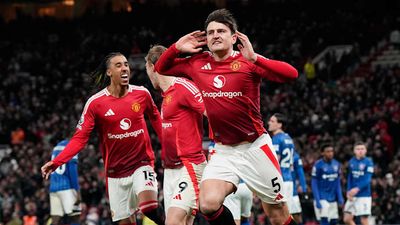 Manchester United 3–2 Ipswich Town: Player Ratings As United Rally With 10 Men