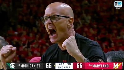 Intense Scott Van Pelt Shown on TV Moments Before Michigan State Ripped His Heart Out