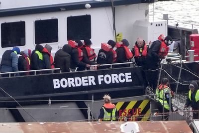 Number of people claiming asylum in UK hits record high