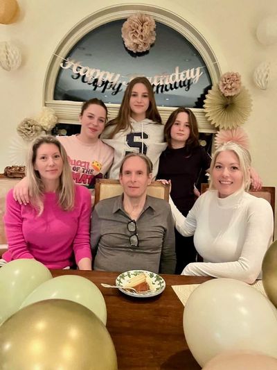 Michael Bolton shares family picture following brain cancer diagnosis