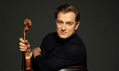 Sibelius and Barber: Violin Concertos album review – Renaud Capuçon’s golden-toned glamour