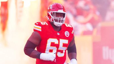 Chiefs Make Surprising Move to Franchise Tag Guard Trey Smith