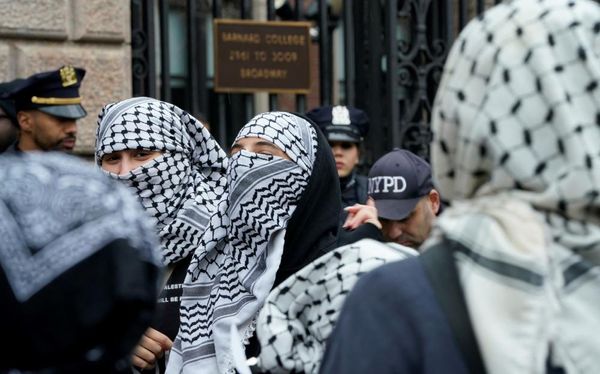 Cops confront keffiyehs in New York at pro-Palestinian Barnard College protest