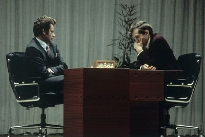 Boris Spassky, Soviet chess champion who lost Cold War-era match to Bobby Fischer, dies at 88