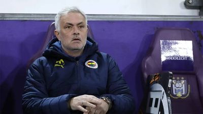 Fenerbahce coach Mourinho banned for four matches for 'monkeys' comment and criticising referee