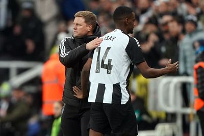 Eddie Howe says Newcastle no one-man team as they wait on Alexander Isak fitness