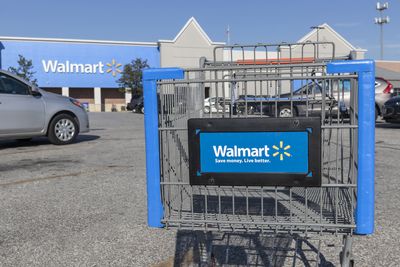 Is Walmart Stock Outperforming the S&P 500?
