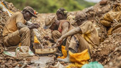 Paris prosecutor dismisses case against Apple over DRC conflict minerals